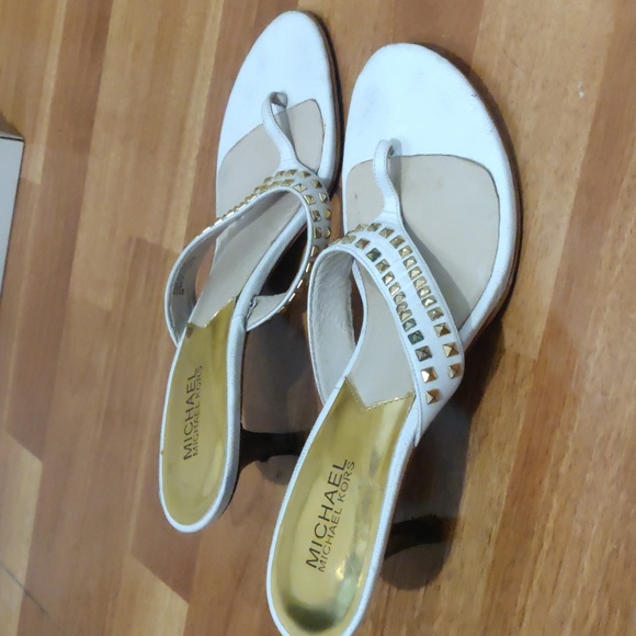 MICHAEL Michael Kors White and Gold Studded Heels - Picture 1 of 3